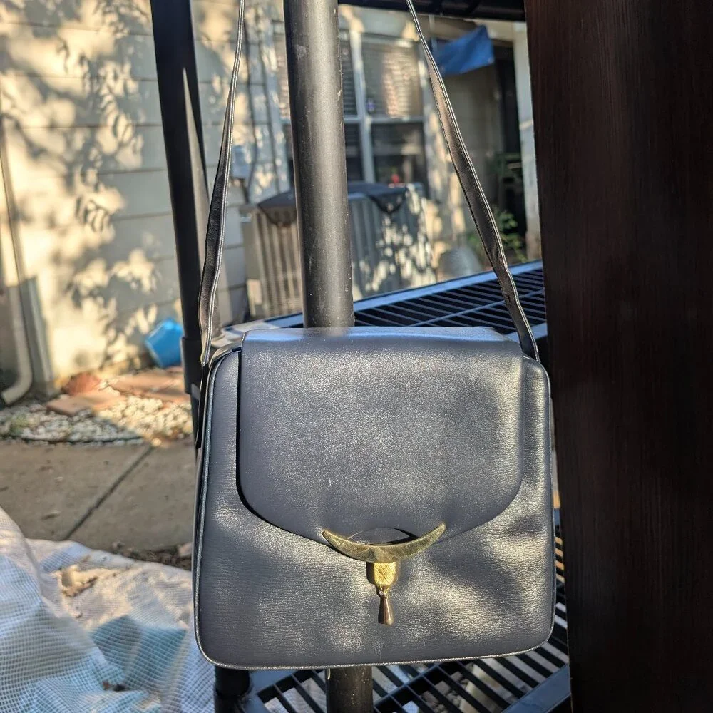 Vintage dark blue square purse / Vaca Lisa Industria Argentina